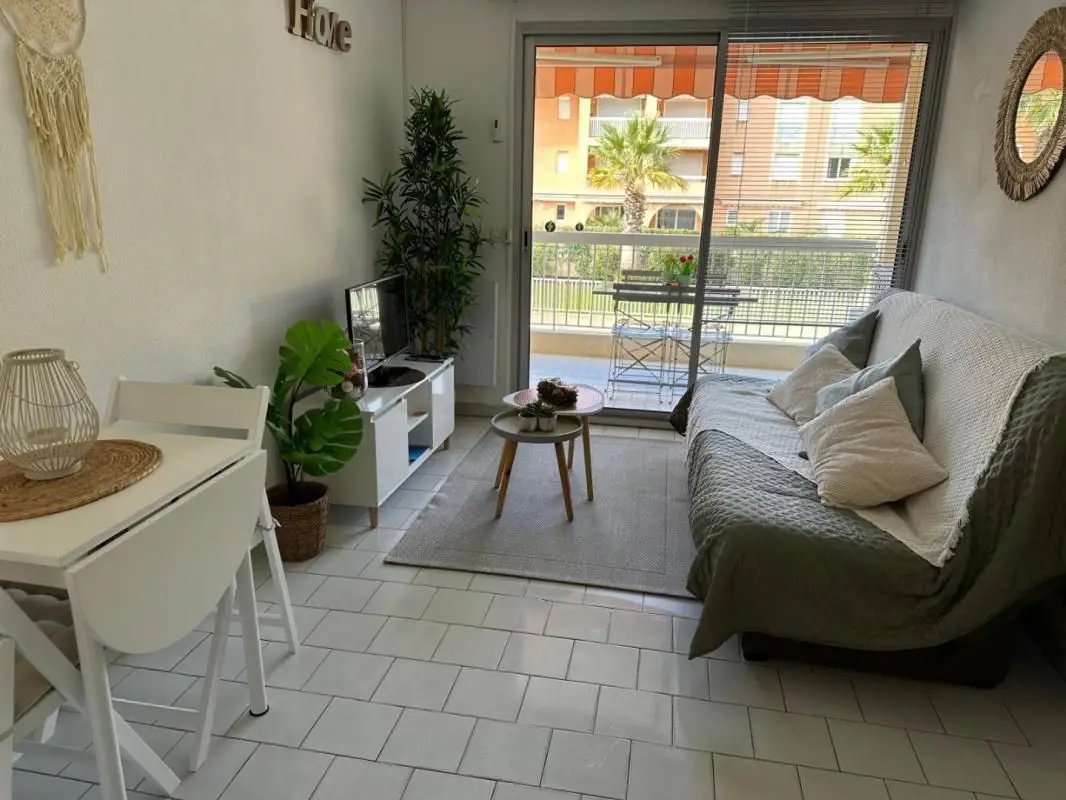 Appartement à louer, 25m², Cavalaire-sur-Mer