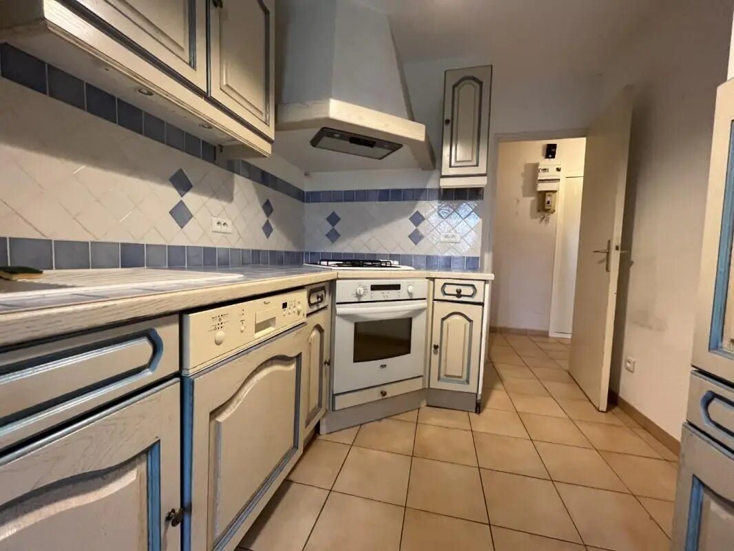 Appartement à louer, 66m², Cogolin