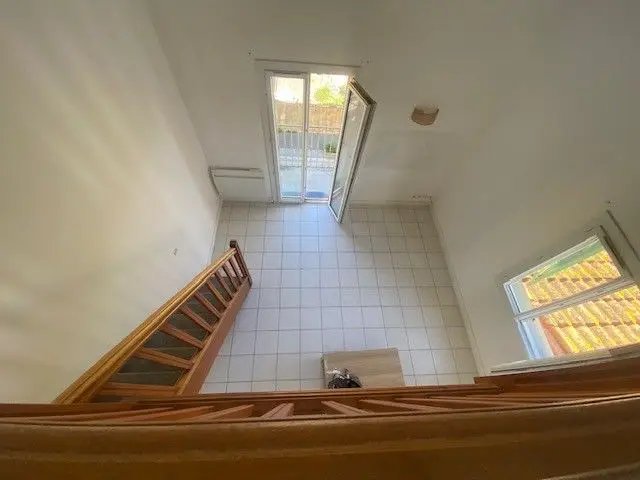 Appartement à louer, 77m², Cogolin