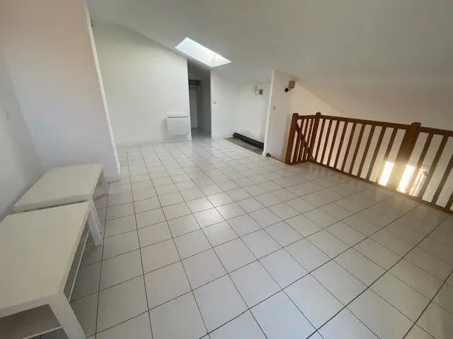 Appartement à louer, 77m², Cogolin