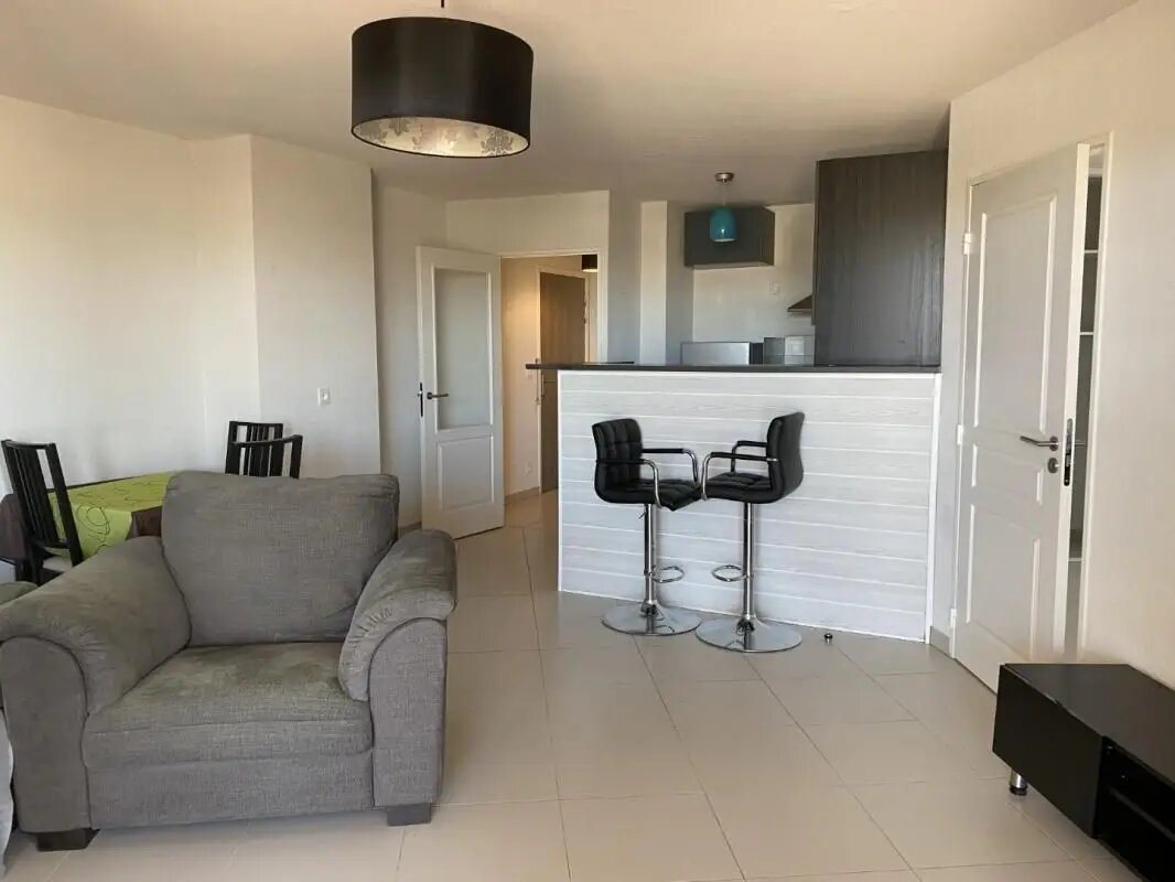 Appartement à louer, 51m², Cogolin