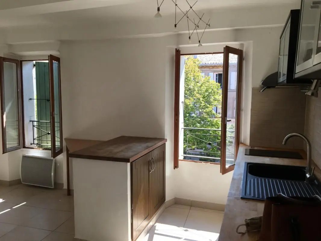 Appartement à louer, 28m², La Garde-Freinet