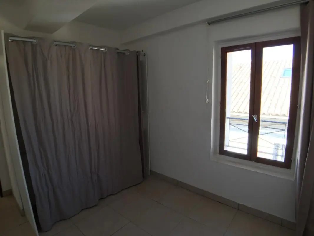 Appartement à louer, 28m², La Garde-Freinet