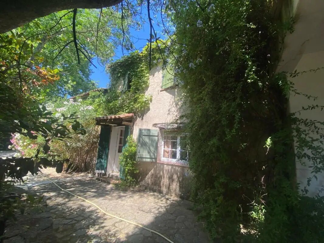 Appartement à louer, 92m², Cogolin