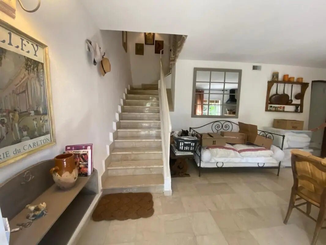 Appartement à louer, 92m², Cogolin