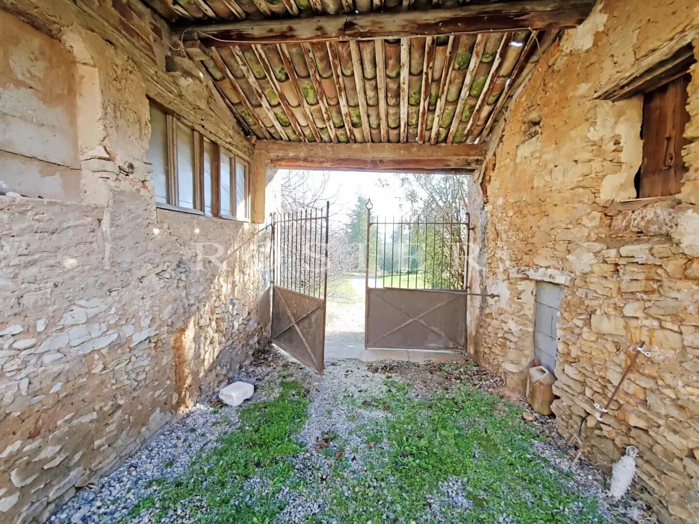 Maison à vendre, 350m², Lioux
