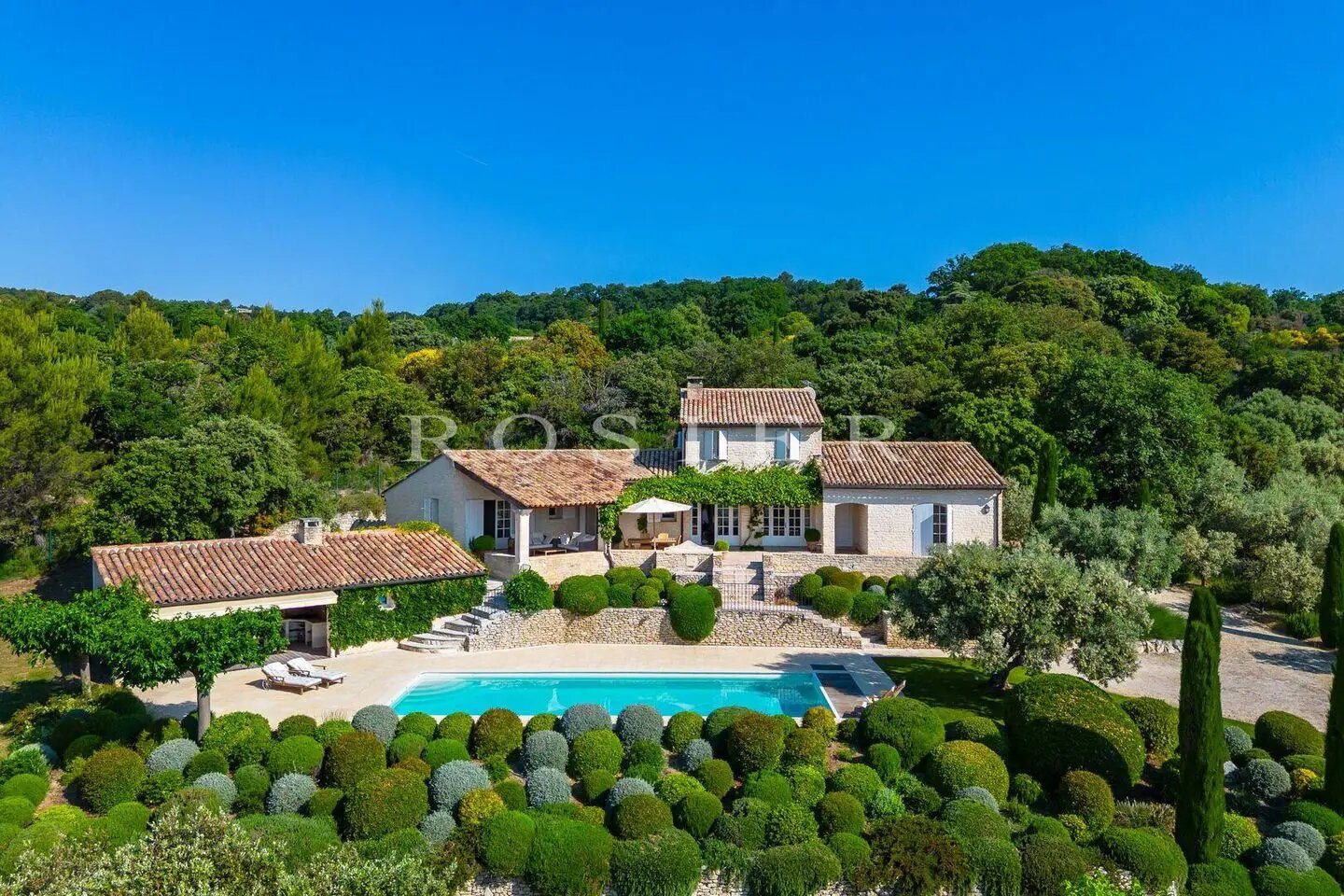 Maison à vendre, 248m², Murs