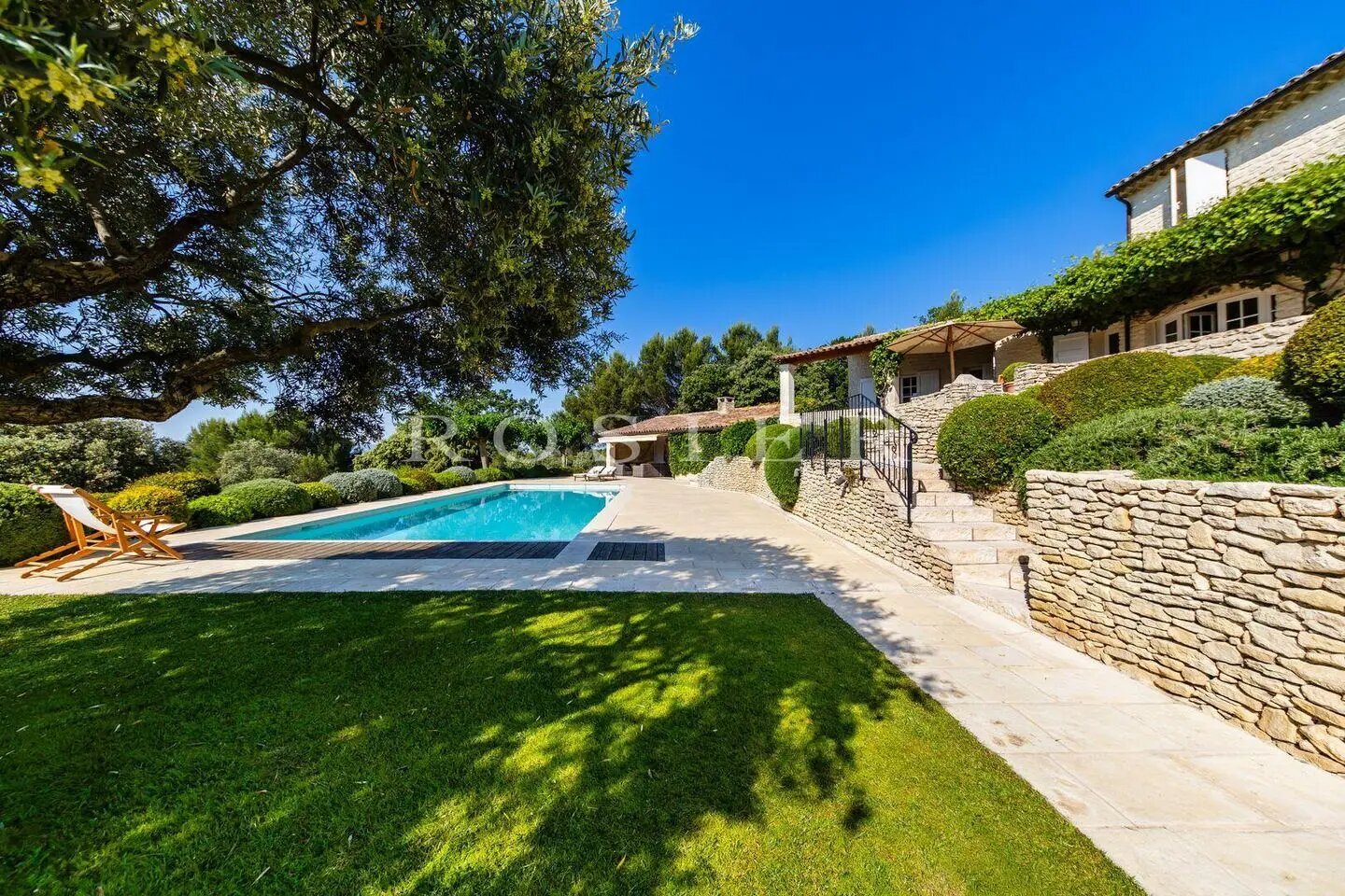 Maison à vendre, 248m², Murs