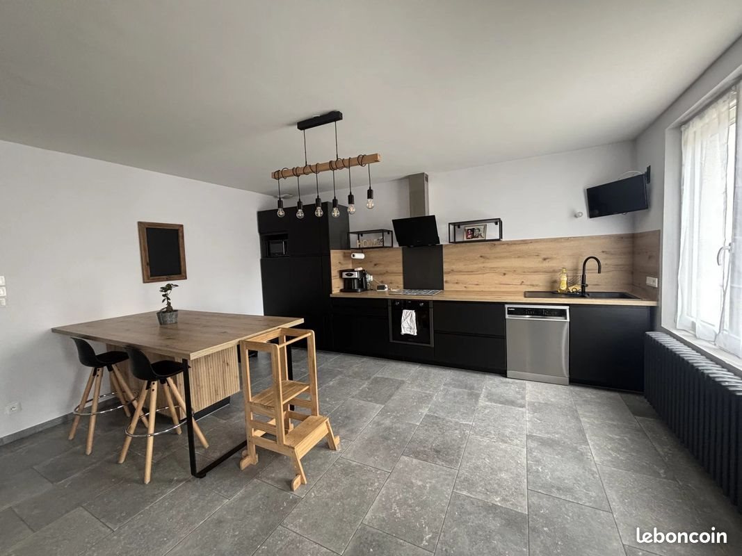Maison à vendre, 127m², Dollon