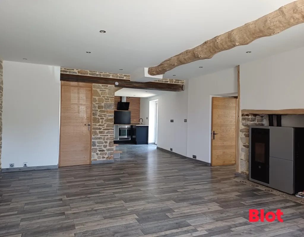 Maison à vendre, 87m², Châteaubourg