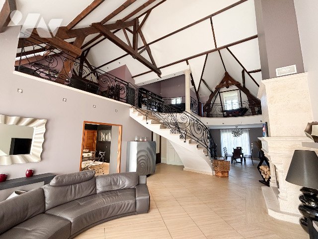 Maison à vendre, 360m², Dormelles