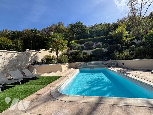 Maison à vendre, 360m², Dormelles