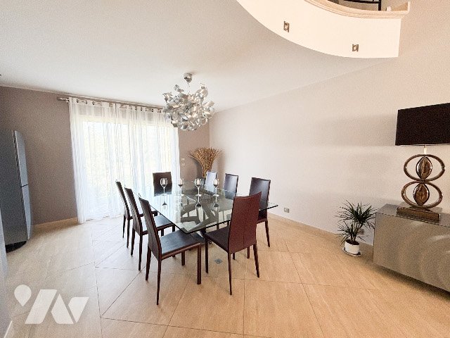 Maison à vendre, 360m², Dormelles
