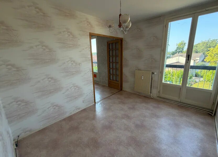 Appartement à vendre, 74m², Pont-de-Chéruy