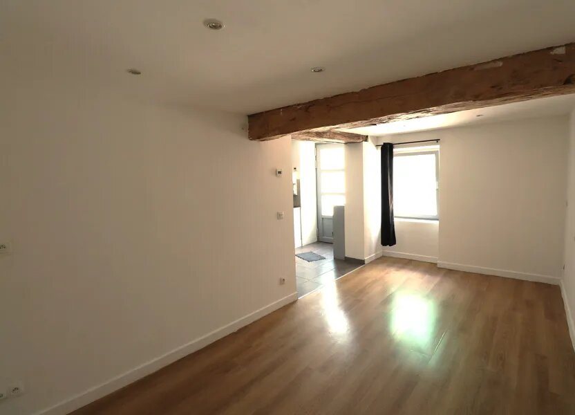 Appartement à louer, 75m², Hières-sur-Amby