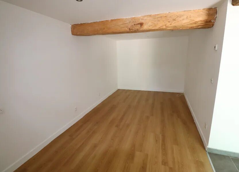 Appartement à louer, 75m², Hières-sur-Amby