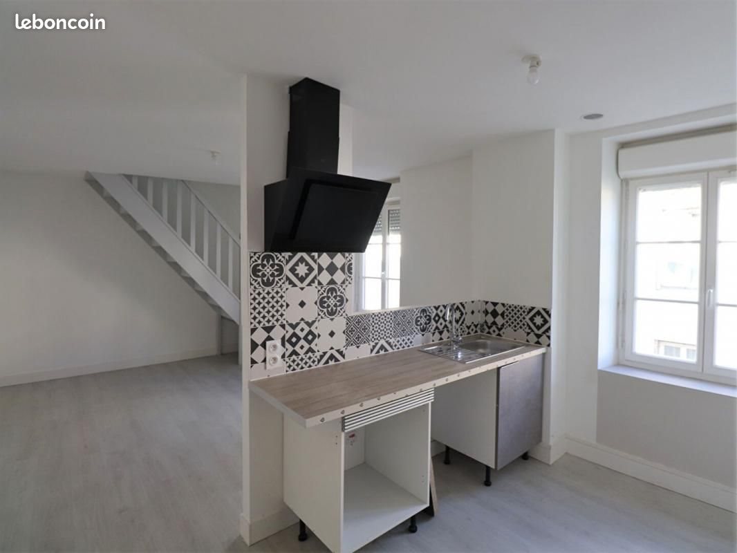 Appartement à louer, 59m², Pont-de-Chéruy