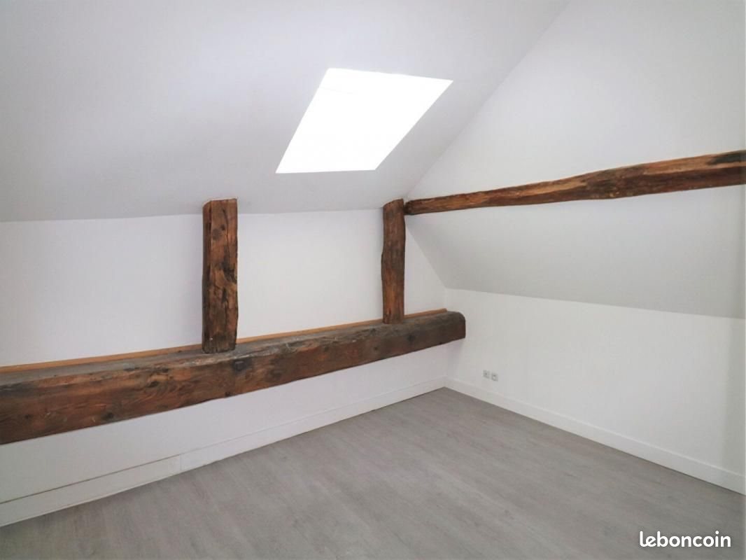 Appartement à louer, 59m², Pont-de-Chéruy