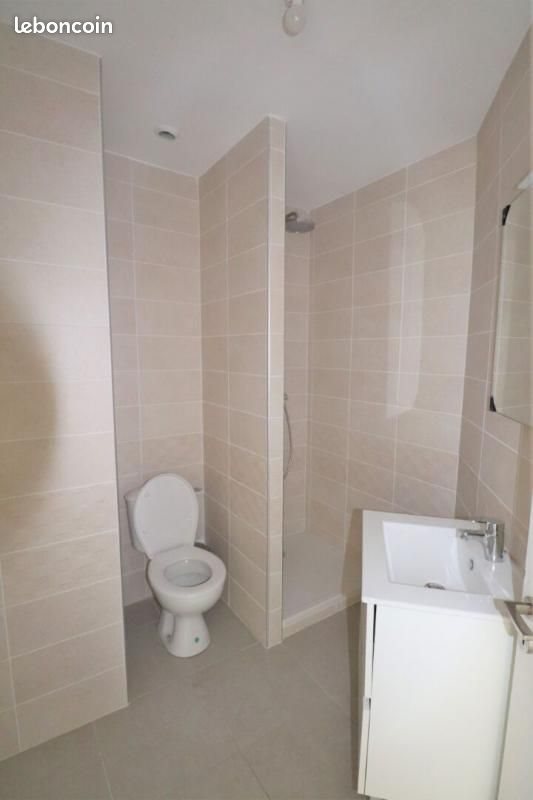 Appartement à louer, 59m², Pont-de-Chéruy