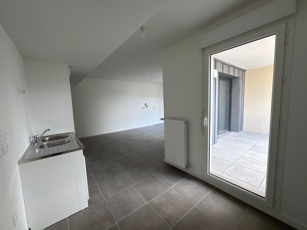 Appartement à vendre, 80m², Pont-de-Chéruy