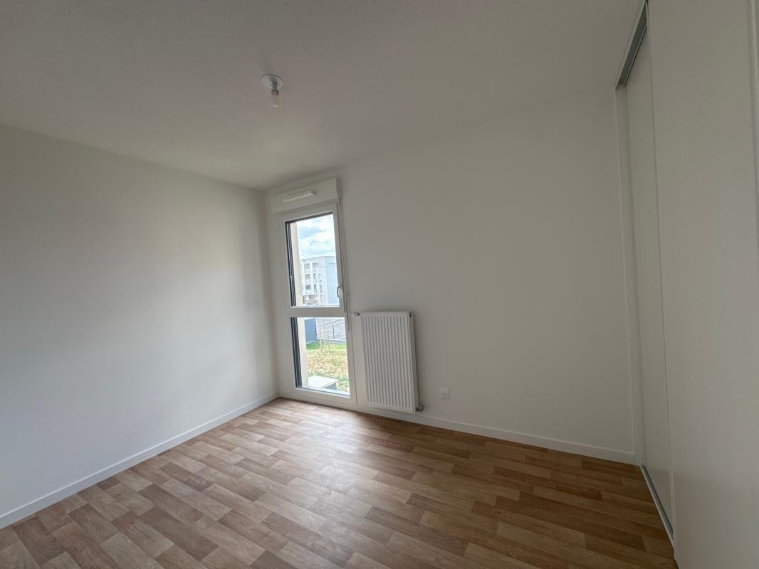 Appartement à vendre, 80m², Pont-de-Chéruy