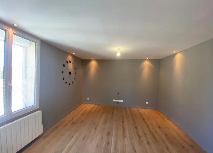 Appartement à vendre, 119m², Pont-de-Chéruy