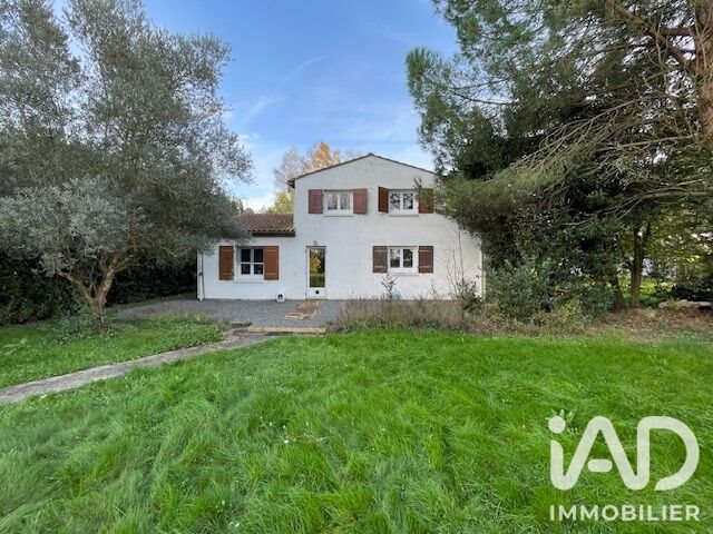 Maison à vendre, 109m², Nieul-lès-Saintes