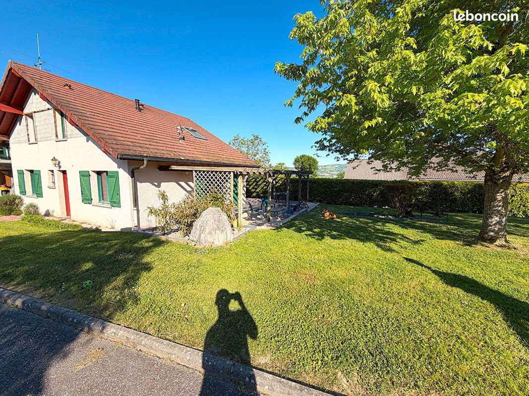 Maison à vendre, 212m², Bassy