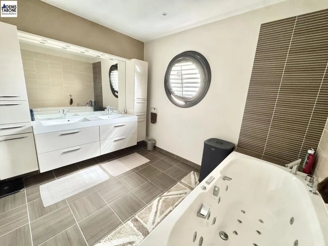 Maison à vendre, 188m², Saint-Prix