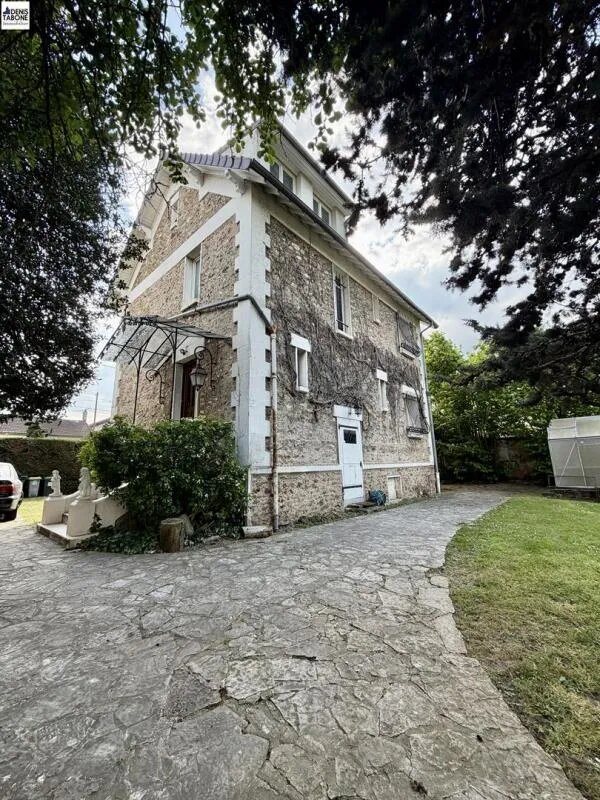Maison à vendre, 138m², Saint-Prix