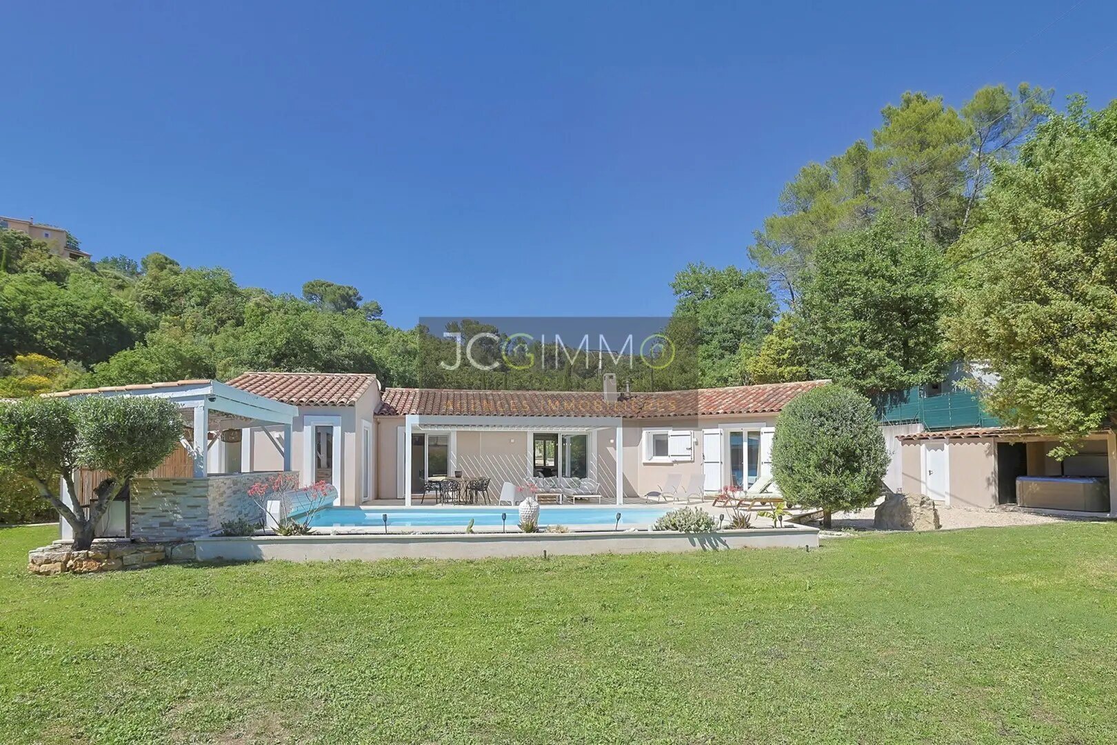 Maison à vendre, 149m², Méounes-lès-Montrieux