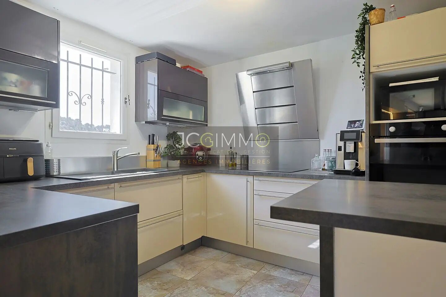Appartement à vendre, 106m², Solliès-Toucas