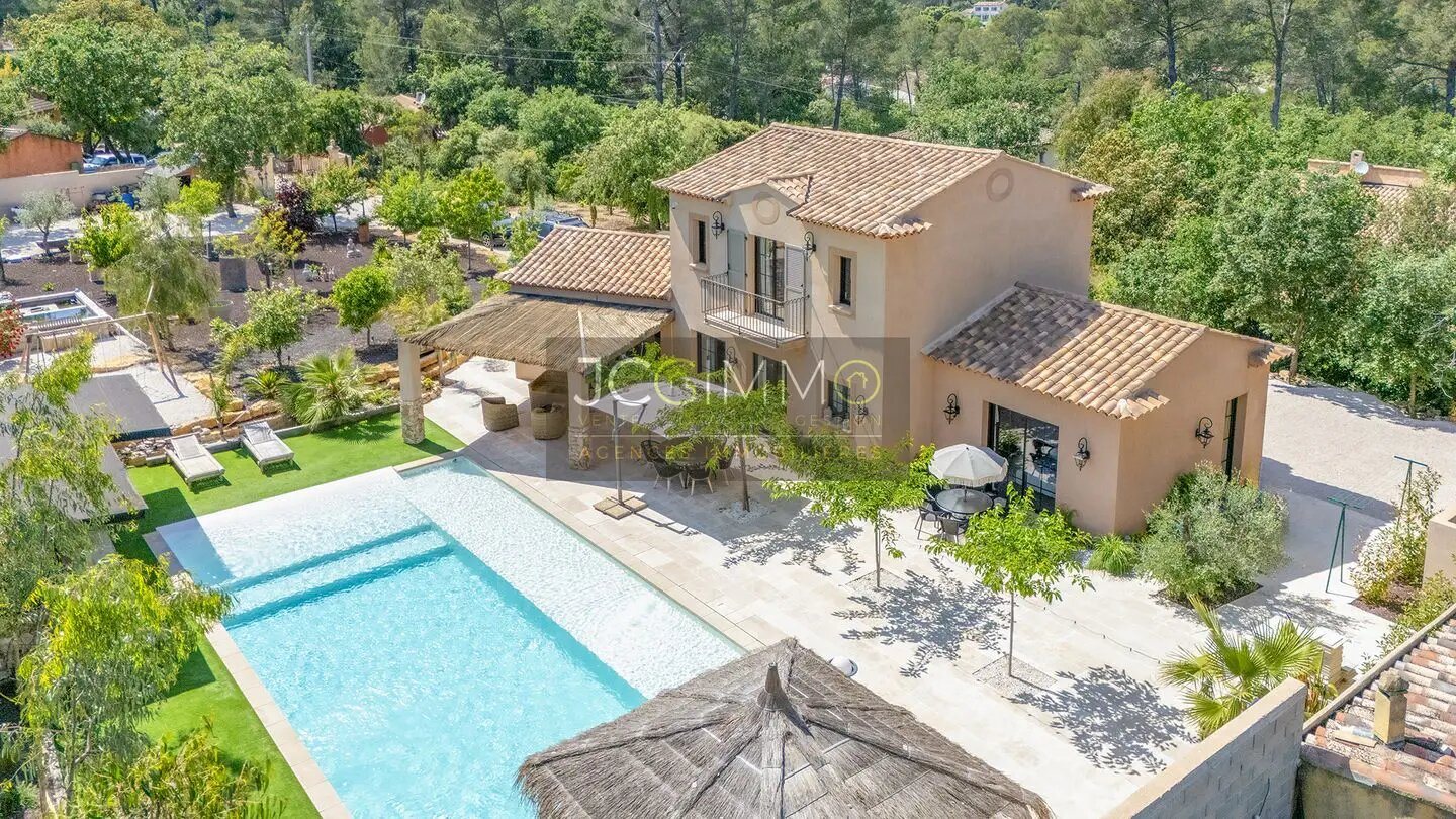 Maison à vendre, 150m², Solliès-Toucas