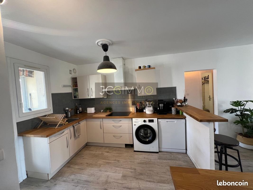 Appartement à louer, 77m², Hyères