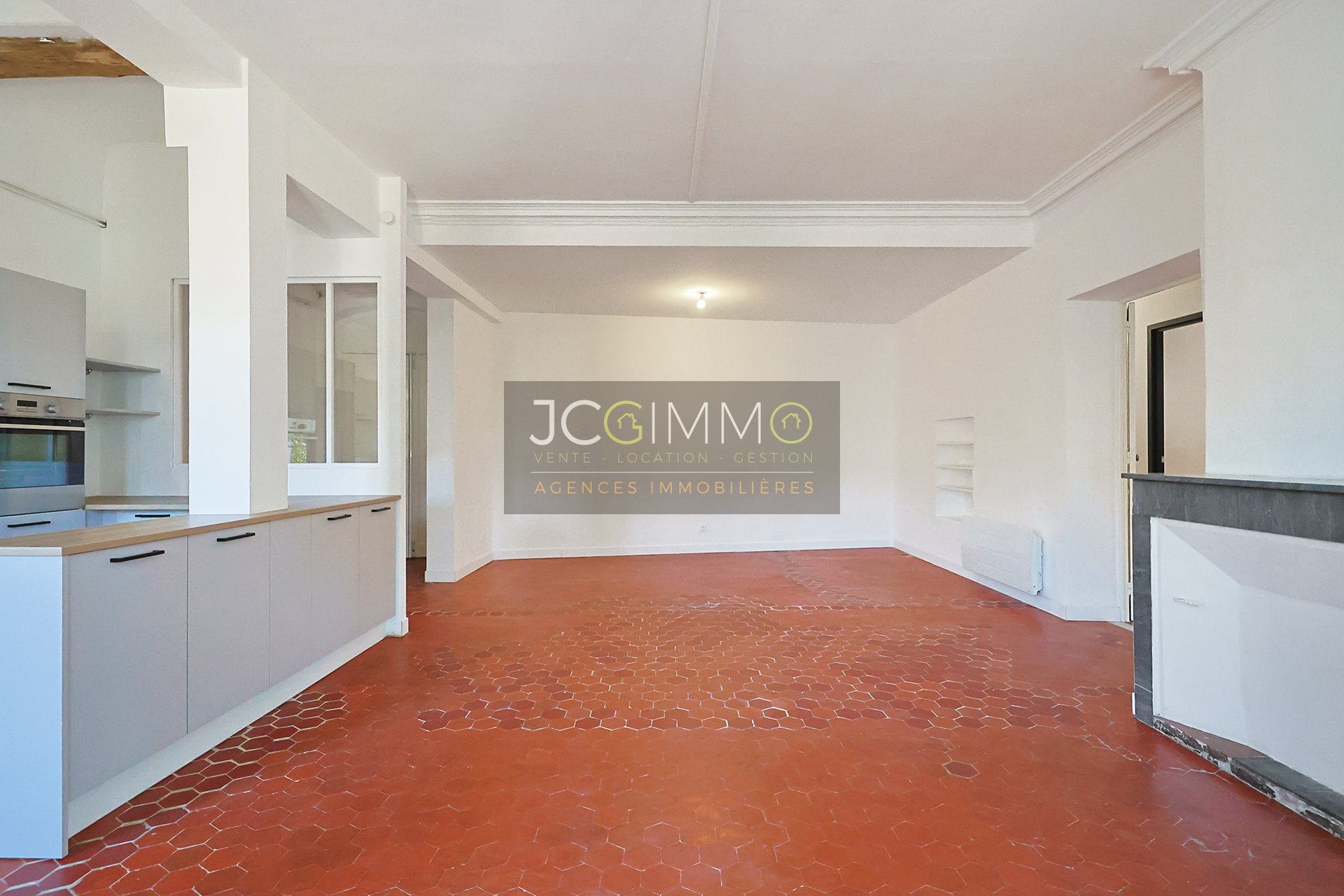Appartement à vendre, 92m², Solliès-Pont