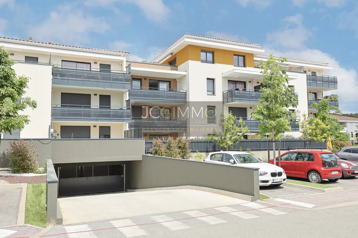 Appartement à vendre, 91m², Cuers