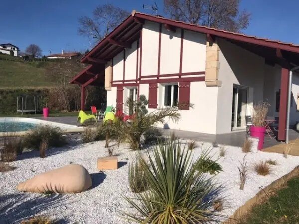 Maison à vendre, 200m², Saint-Pée-sur-Nivelle