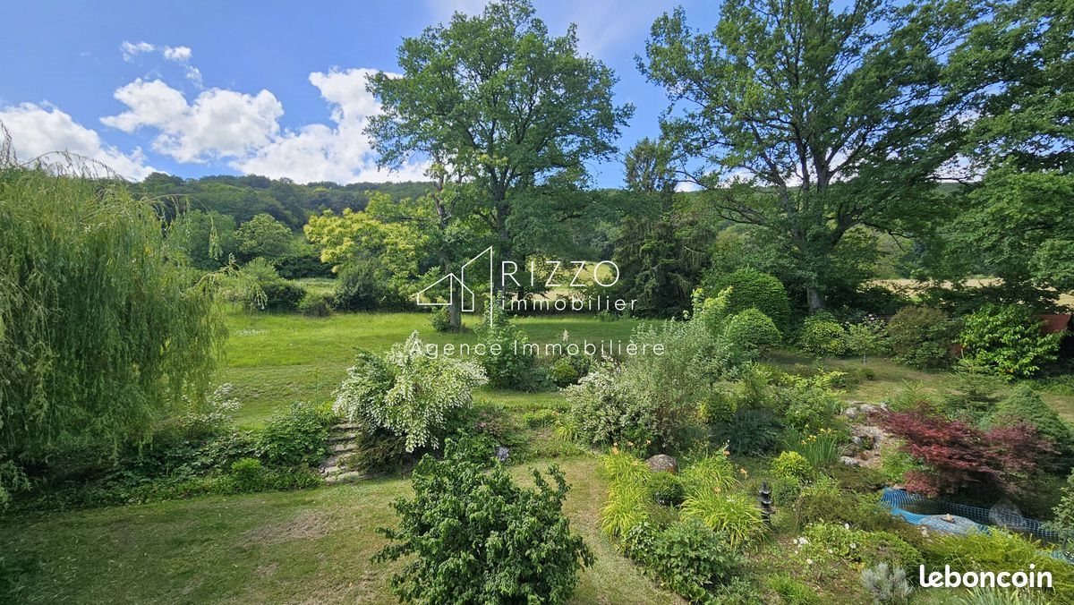 Maison à vendre, 266m², Grilly