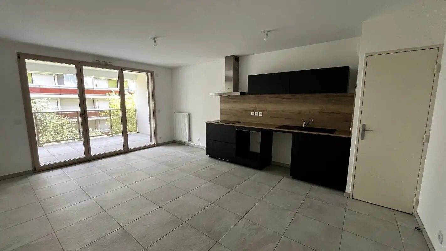 Appartement à louer, 61m², Bron