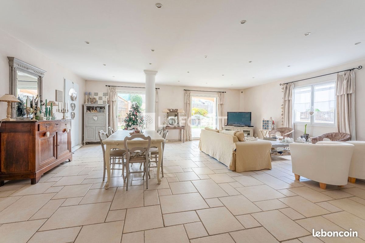 Maison à vendre, 140m², L'Arbresle