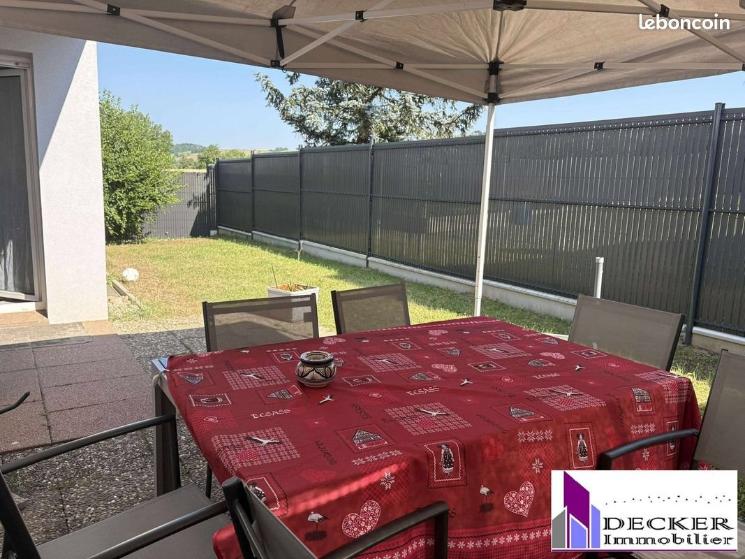 Appartement à louer, 73m², Niedermodern