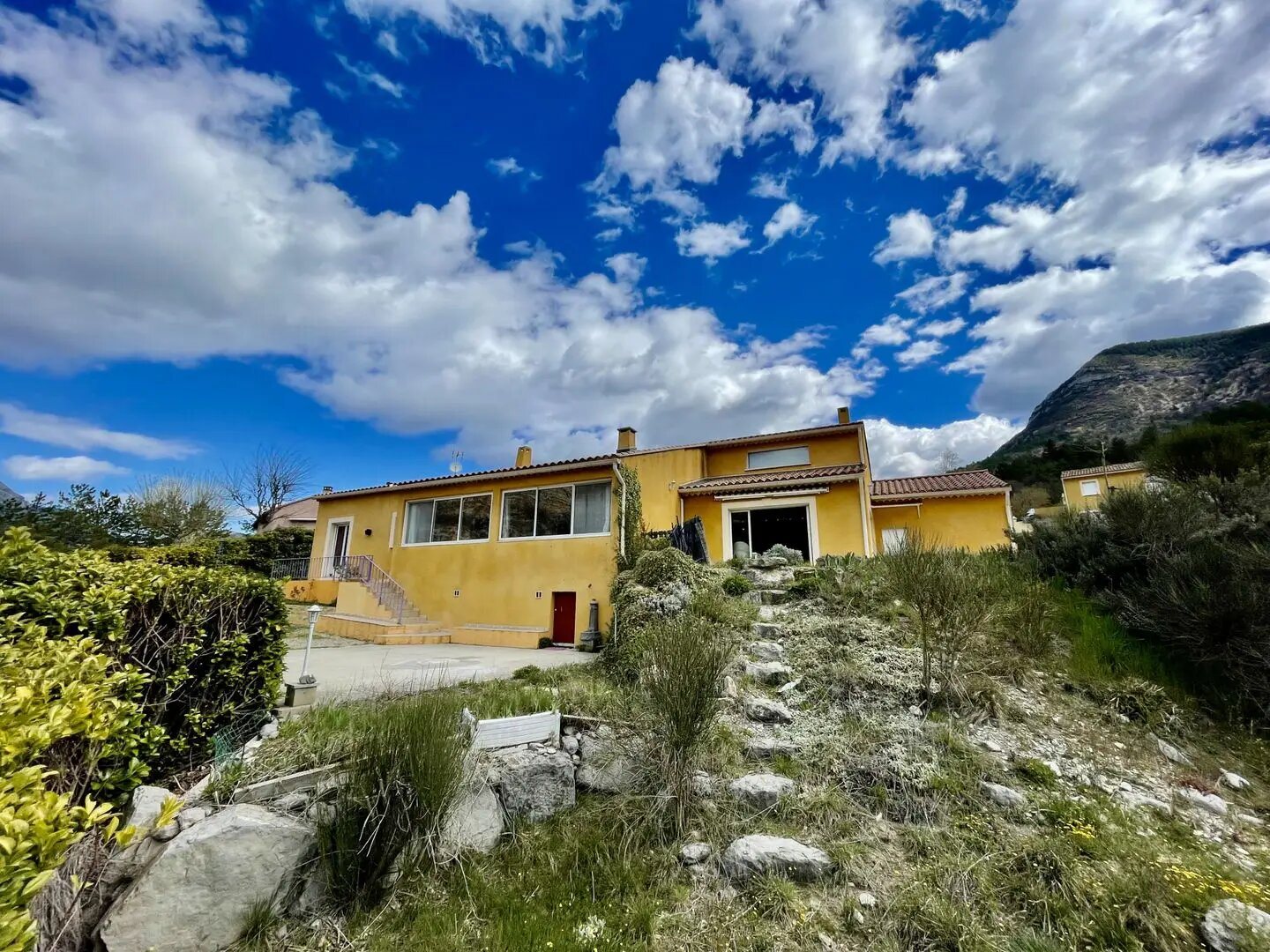 Maison à vendre, 233m², Rémuzat