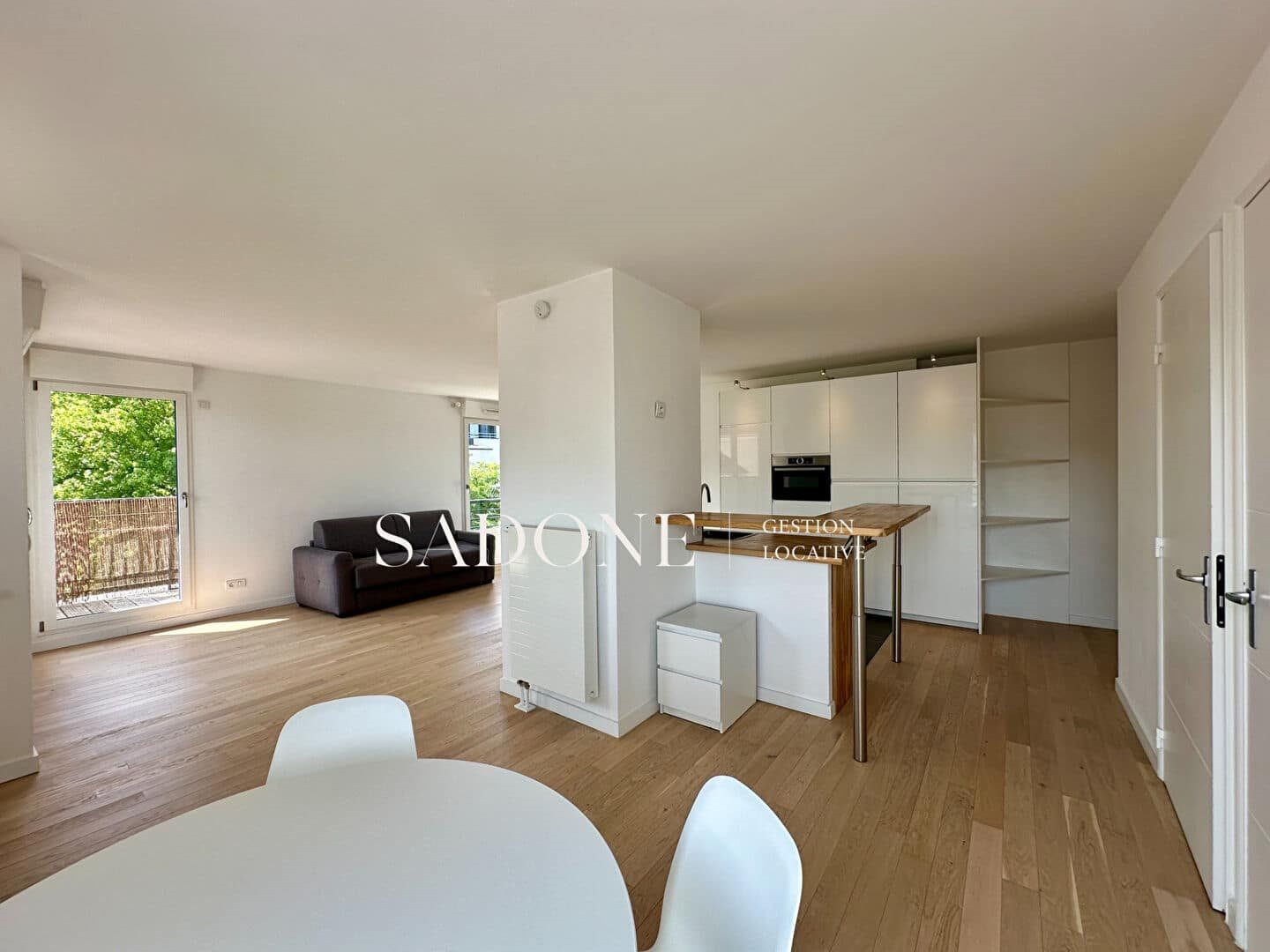 Appartement à louer, 66m², Suresnes