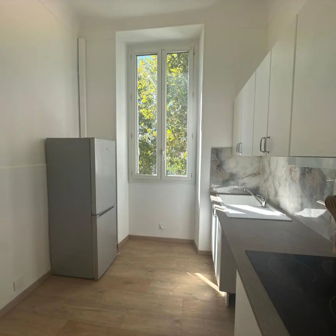 Appartement à louer, 32m², Marseille 10ème