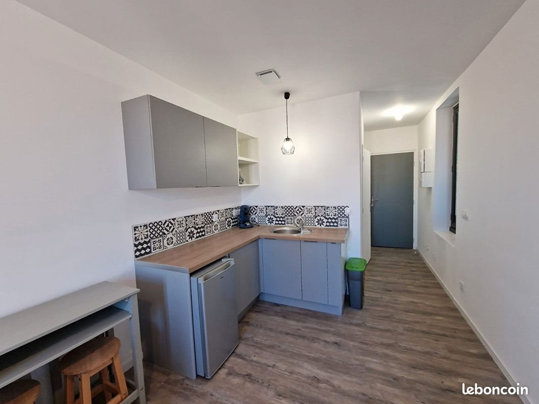 Appartement à louer, 22m², Marseille 9ème