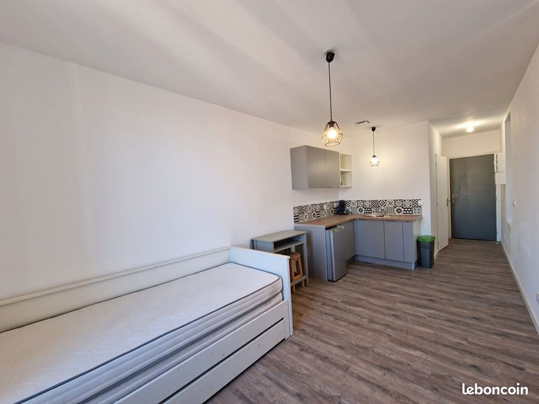 Appartement à louer, 22m², Marseille 9ème