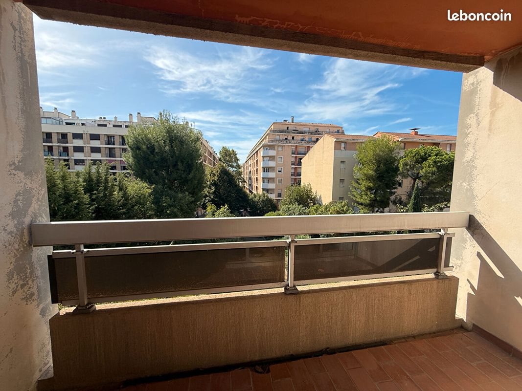 Appartement à louer, 27m², Marseille 10ème