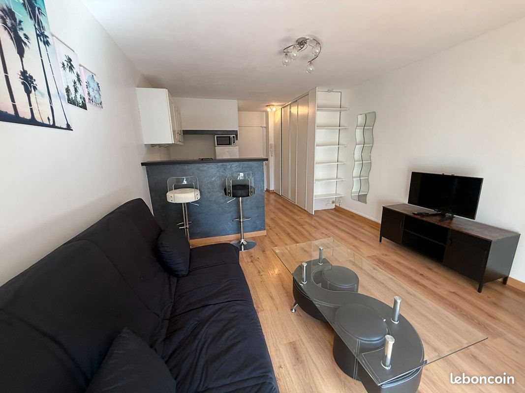 Appartement à louer, 27m², Marseille 10ème