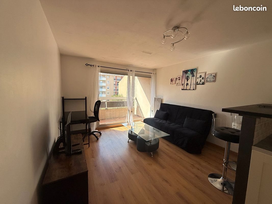 Appartement à louer, 27m², Marseille 10ème