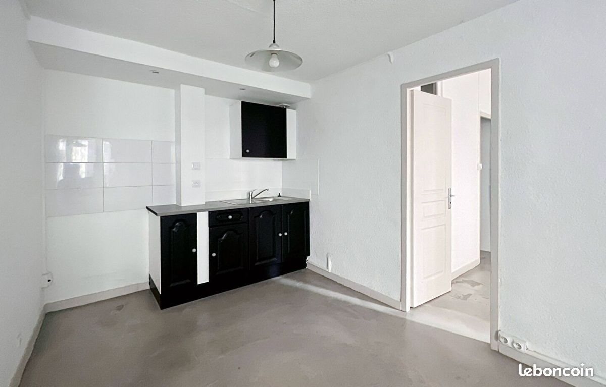 Appartement à louer, 27m², Marseille 11ème